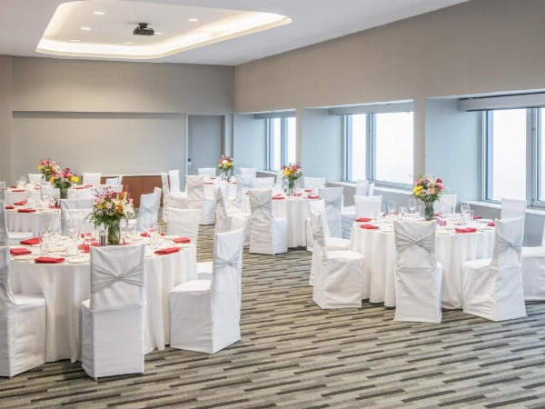 Crowne Plaza JFK Airport New York City an IHG Hotel image 20