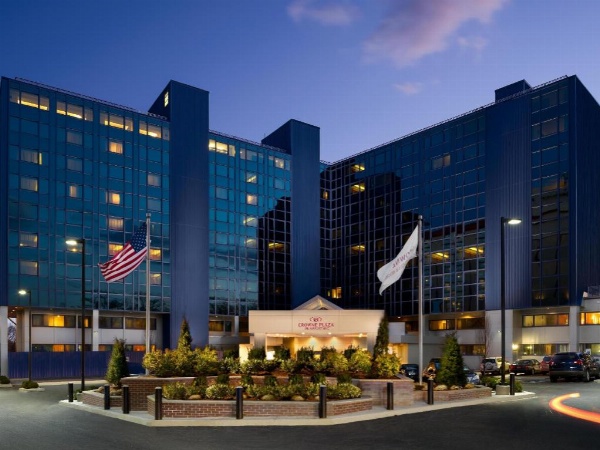 Crowne Plaza JFK Airport New York City an IHG Hotel image 8